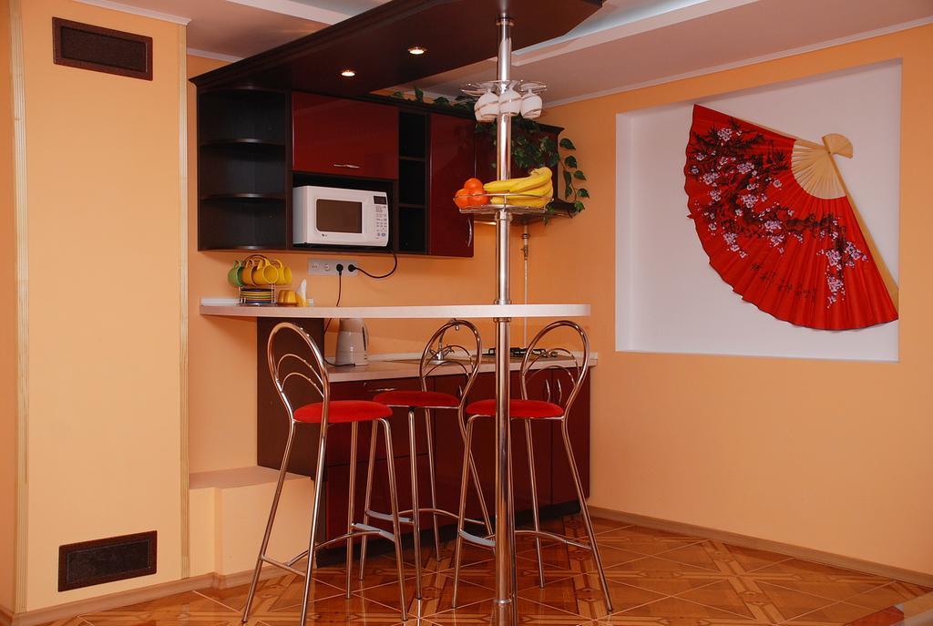 House In Bohatyrska Street Kiev Dış mekan fotoğraf